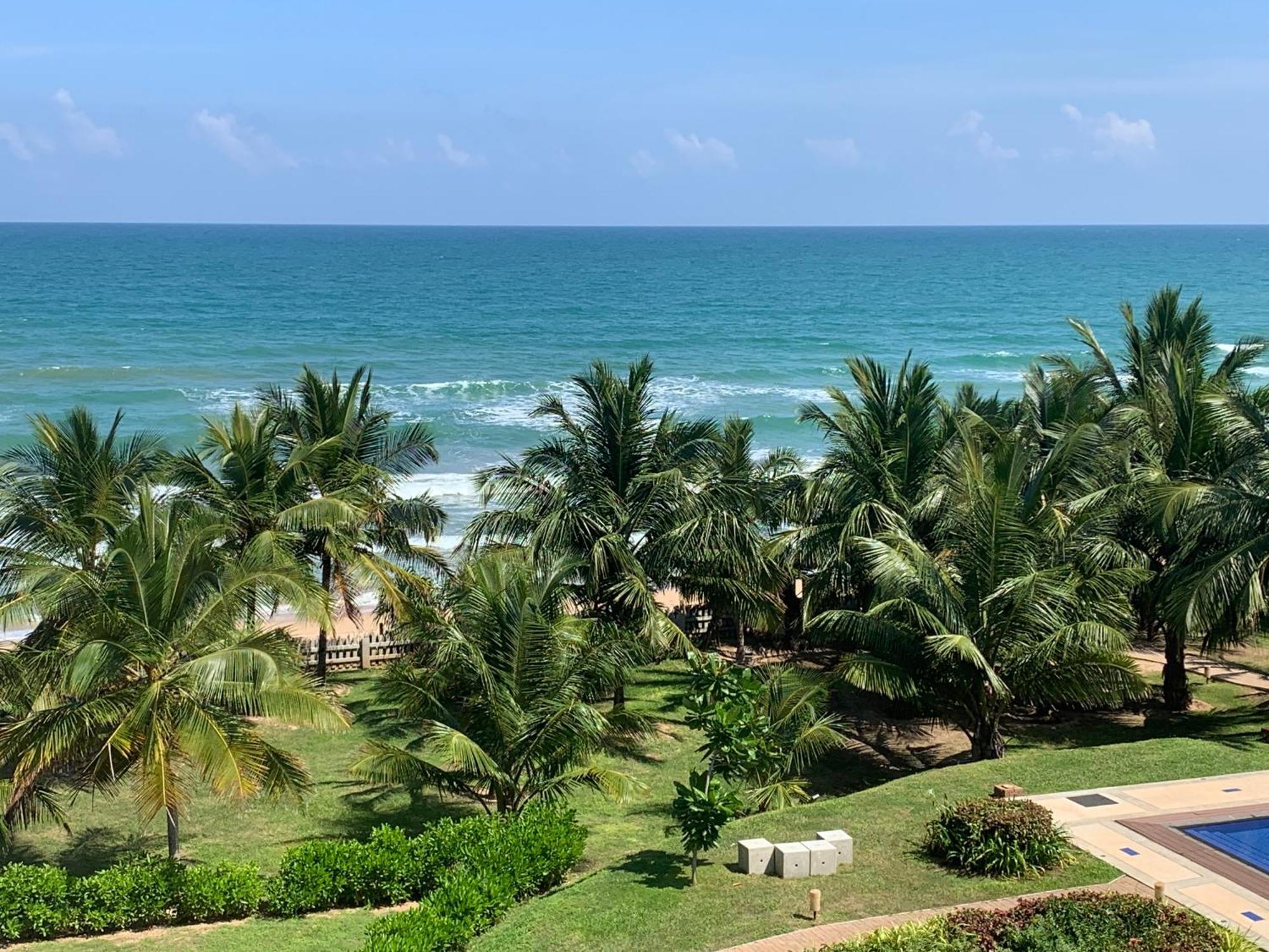 Araliya Oceanfront Condos Nilaveli, Trincomalee Экстерьер фото